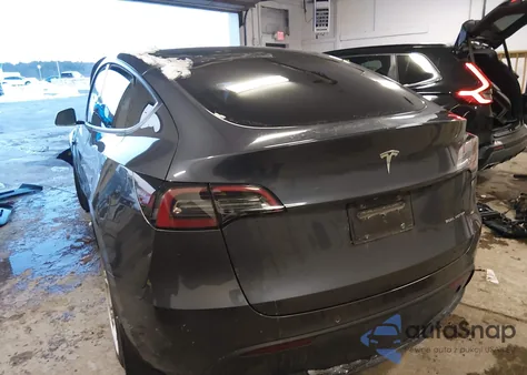 2022 Tesla Model Y Long Range Dual Motor All-Wheel Drive from USA, damaged, VIN 7SAYGAEE3NF468292